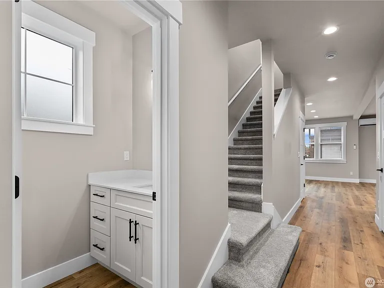 2201 Dejong Dr — Photo 16