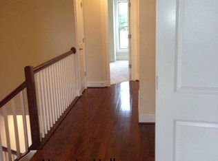251 Decoverly Dr, Gaithersburg, MD 20878