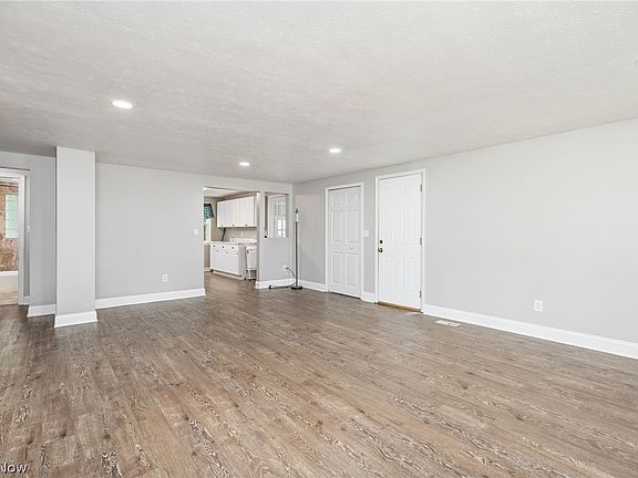 3rd image of 288 North St