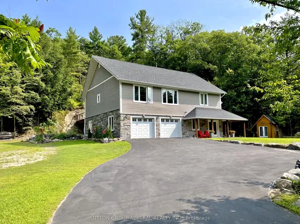 1579 Golden Beach Rd, Bracebridge, ON P1L 1W8