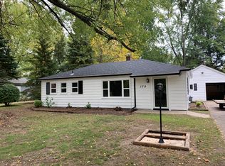 179 Wabasso St, Wolverine Lake, MI 48390