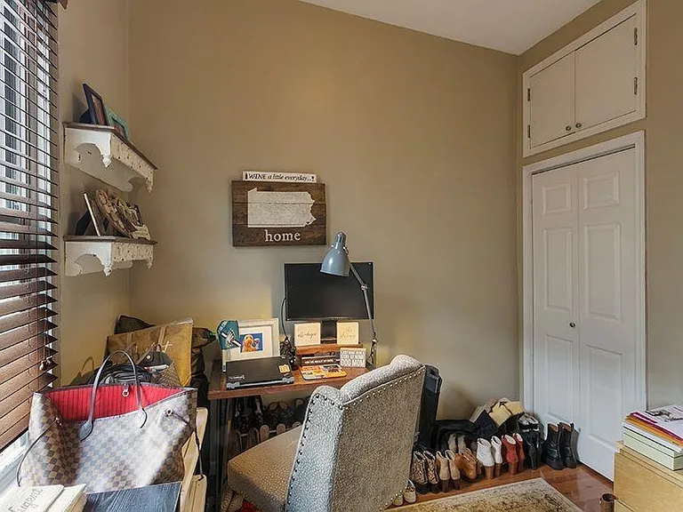 112 Morris St #10 — Photo 7