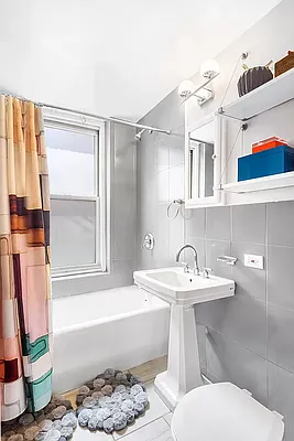 Rented by Remax Edge | media 11