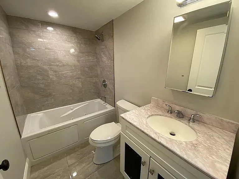 27 Lamartine St #2 — Photo 7