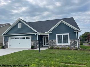 213 Middle Brook Ln, Morgantown, WV 26508