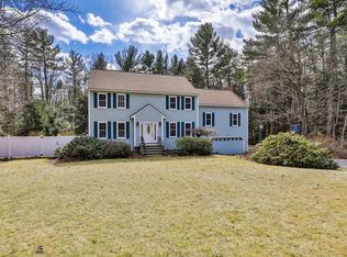4 Macintosh Rd, Brookline, NH 03033