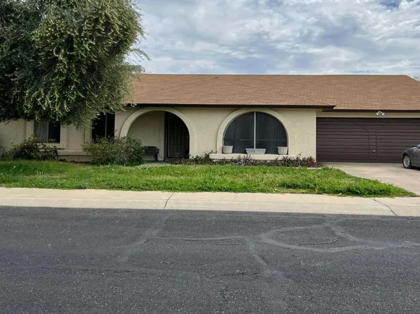 6029 W Desert Hills Dr, Glendale, AZ 85304