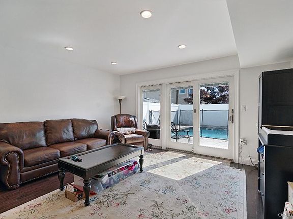 5th image of 16207 85th Street