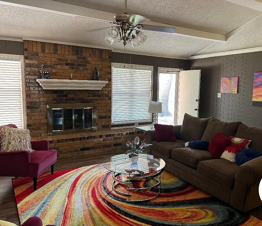 8604 Jordan Dr — Photo 4