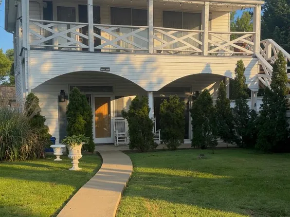 2528 Lodge Farm Rd, Sparrows Pt, MD 21219