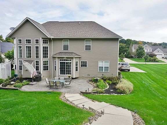 3rd image of 5538 Brook Run Dr