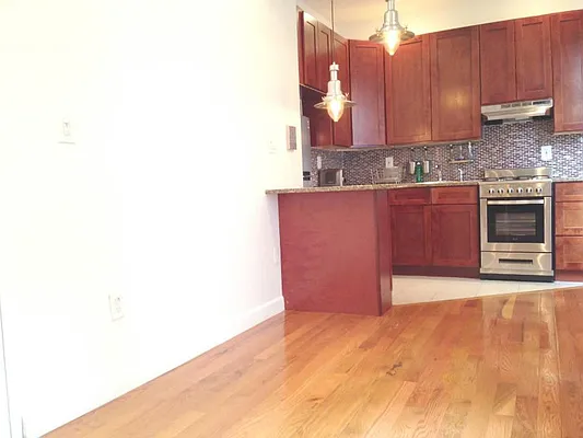 Rented by Level Group | media 24