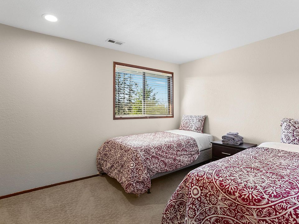 1st image of 5410 Highlands Dr