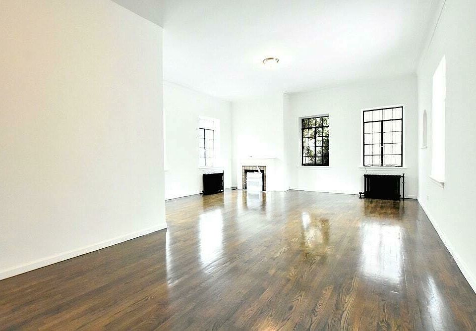 1st image of 77 Christopher St #4R