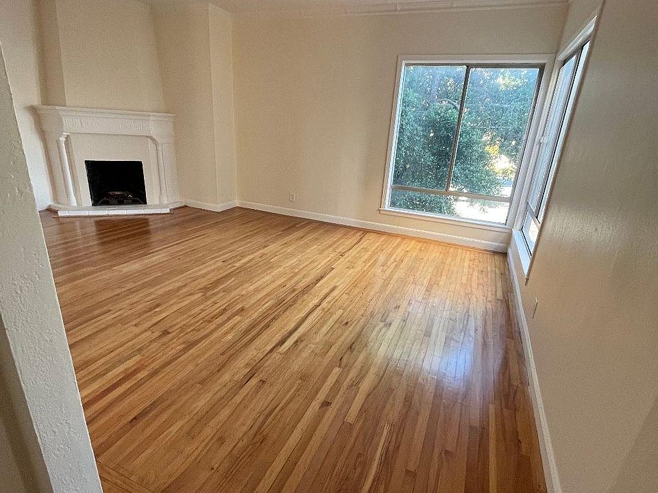 1st image of 409 Randolph St #409