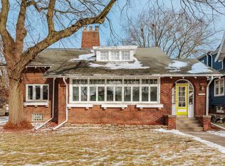 2500 E Menlo Blvd, Shorewood, WI 53211