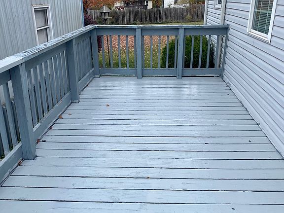 5th image of 317 Mill St