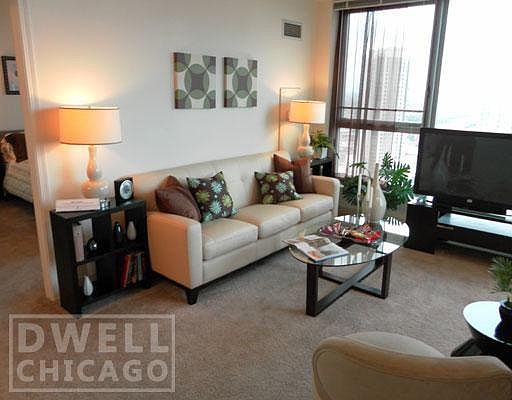 1st image of 322 N Canal St #1