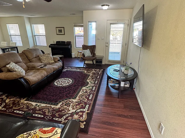 Tulane Dr NE — Photo 14