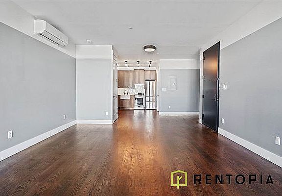 4th image of 187 Kent Ave #419