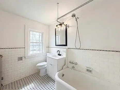 10 Perrot St #1 — Photo 5