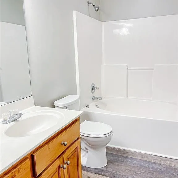 5260 Main St — Photo 5