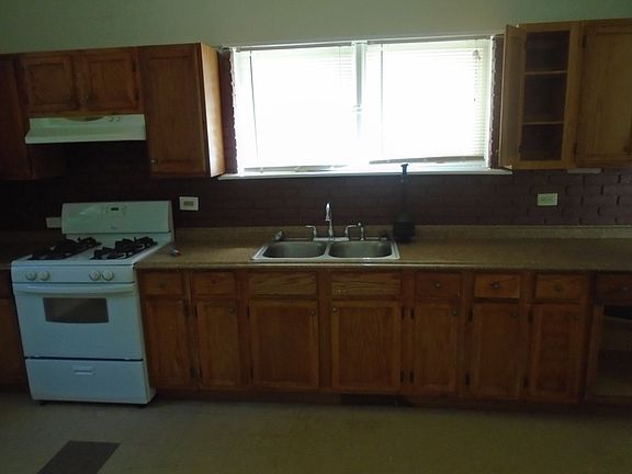 4th image of 6545 Joseph Ave