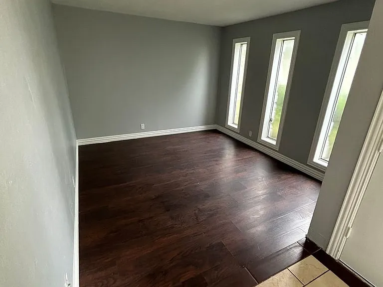 2021 Aloha Dr — Photo 2