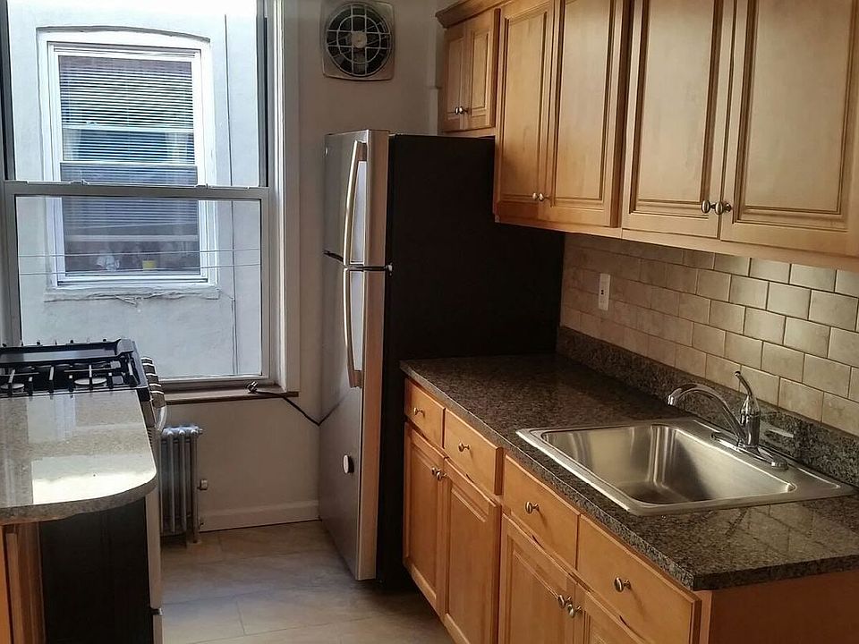 1st image of 31-34 34th St #F2