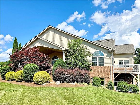 2nd image of 4302 Mossywood Cir