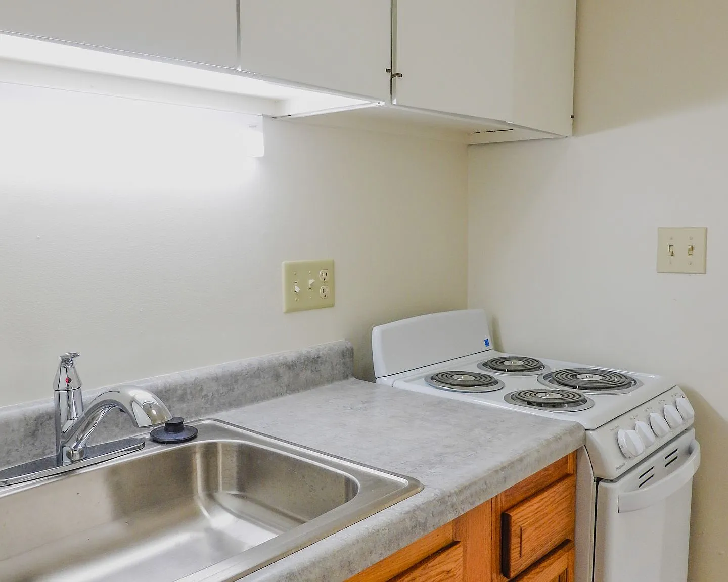 47 Auburn Avenue Franklin Park / Olde Towne East Apartments, Columbus, OH — Photo 1