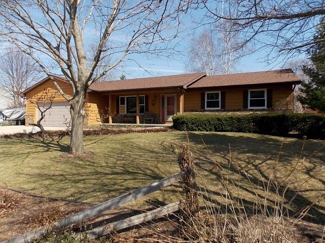 1st image of 5303 Valley Dr