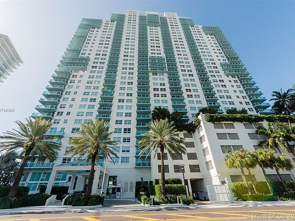 5th image of 650 West Ave APT 910