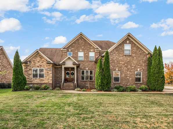 2728 Presley Dr, Murfreesboro, TN 37128
