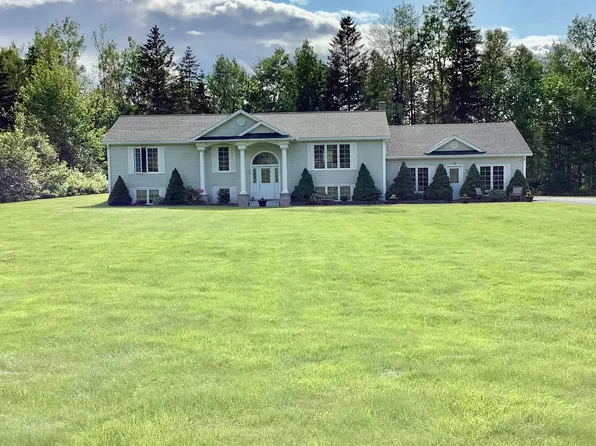 26 Pleasant Hill Drive, Mapleton, ME 04757
