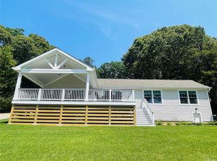 2905 W Creek Ave, Cutchogue, NY 11935