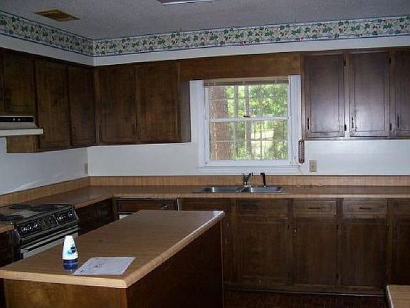 4th image of 115 Oakcrest Dr