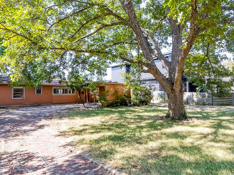 501 Krebs Ln — Photo 4
