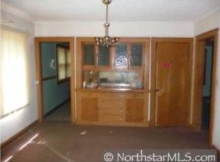 2935 James Ave N, Minneapolis, MN 55411