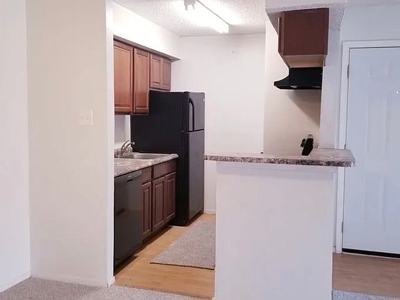 5th image of 4700 Boulder Dr