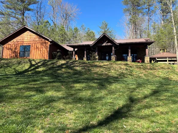 190 Galloway Dr, Hayesville, NC 28904