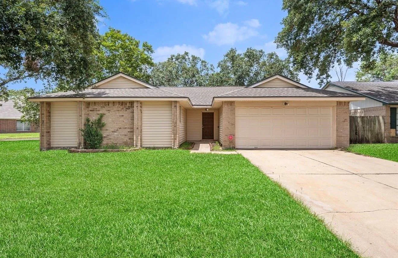 3 bed, 2.0 bath, 1531 sqft, $1,700 — Photo 1