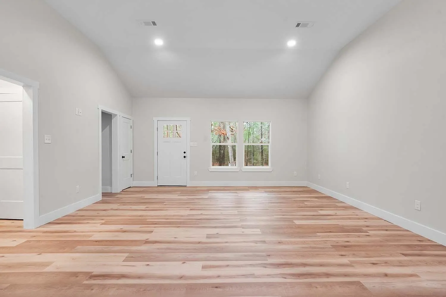 2 bed, 2.0 bath, $1,800 — Photo 3
