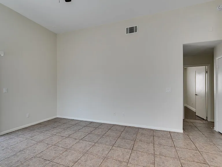 7201 Tame Pl — Photo 5