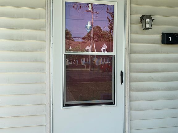 2nd image of 1237 Potomac Ave #A