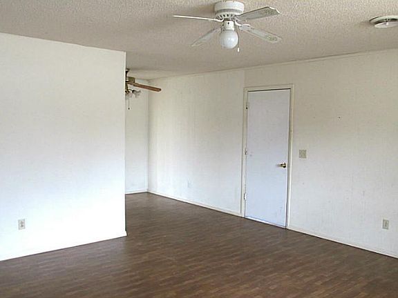 4th image of 1504 Acorn Dr