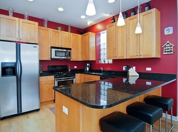 4th image of 2125 N Damen Ave APT 2