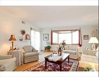 2nd image of 8560 W Foster Ave Unit 305