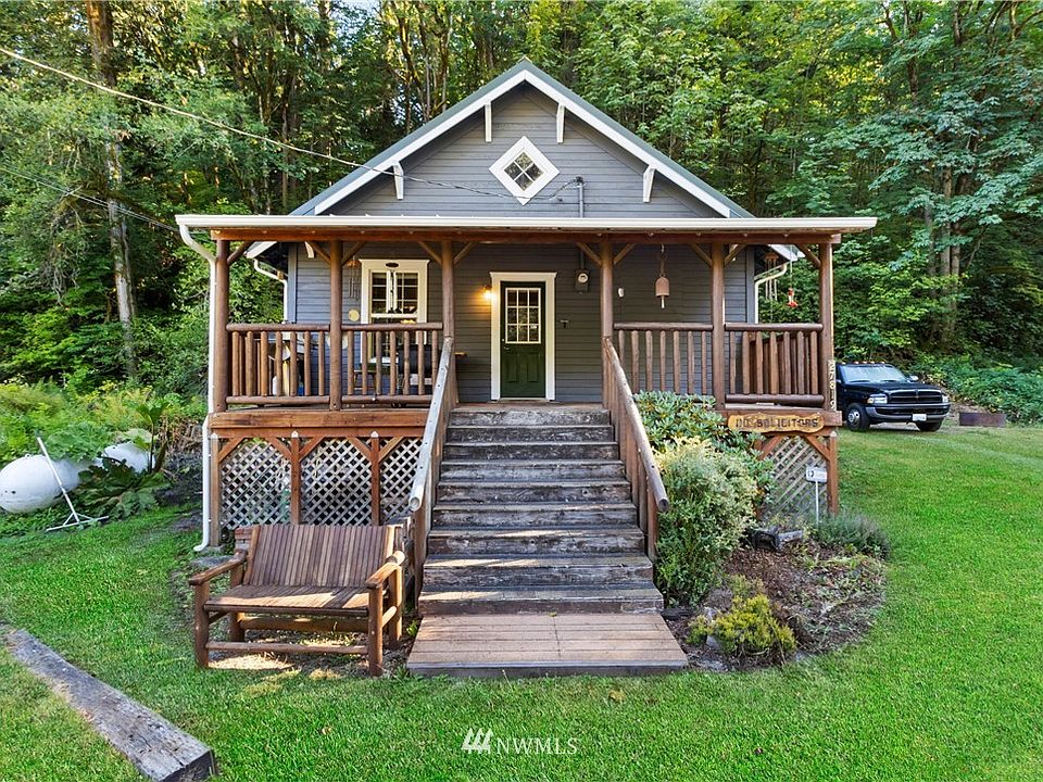 Welcome to this wonderful home located in the historic mining community of Lower Burnett. 