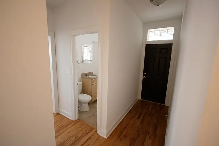 Maple Court — Photo 20
